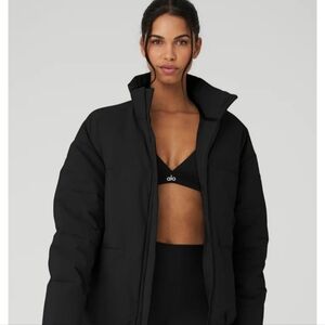 ALO  Black Quilted Jacket stretch woven street Puffer